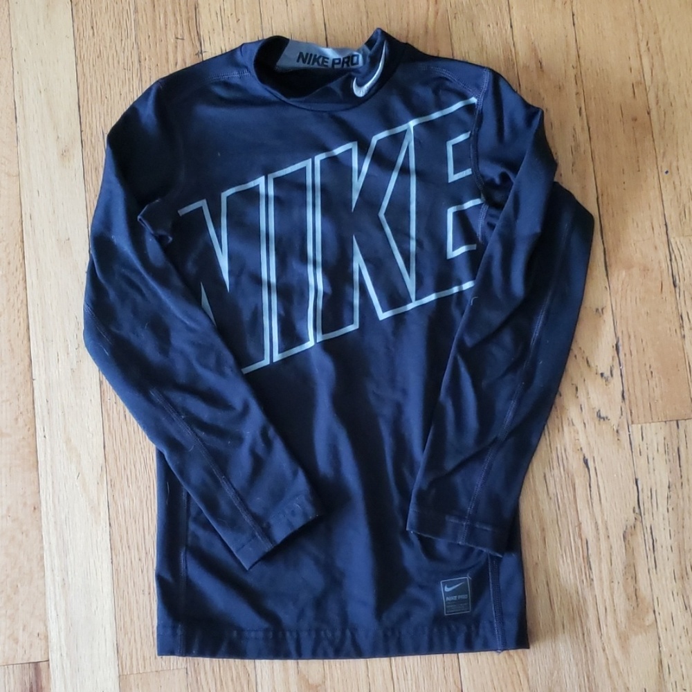 Nike Pro boys shirt medium